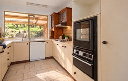324 Hursley Road, Glenvale, Qld 4350