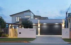32 Parnki Parade, Palm Beach, Qld 4221