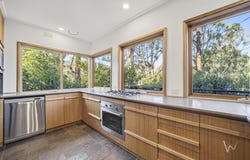 19 Acacia Avenue, Upwey, Vic 3158