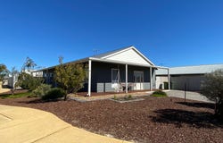 8 Halfmoon Way, Jurien Bay, WA 6516