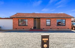 90 Flinders Avenue, Whyalla Stuart, SA 5608