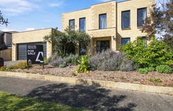 13 Copperhead Court, Newborough, Vic 3825