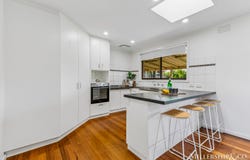 8 Christie Avenue, Mill Park, Vic 3082