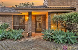 7 Rodgers Close, Forrestfield, WA 6058