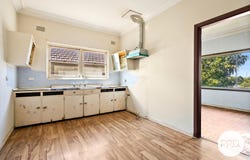 196 Gladstone Avenue, Coniston, NSW 2500