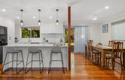 5 Belford Street, Kenmore, Qld 4069