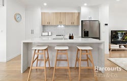 2/125 Duffy Street, Epping, Vic 3076