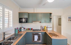 6 Hawkesbury Avenue, Sturt, SA 5047