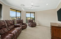 19 Degan Court, Highfields, Qld 4352