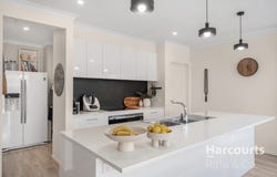 18 Harslett Street, Kalkallo, Vic 3064
