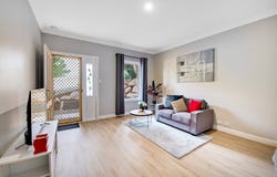 1/4 McCann Place, Greenwith, SA 5125