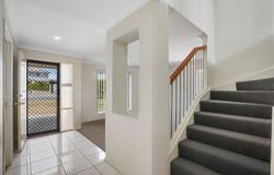 9 Fordham Court, Regents Park, Qld 4118