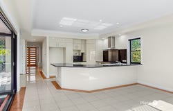11 Gordon Place, Parkinson, Qld 4115