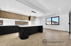 27 Metroon Drive, Weir Views, Vic 3338