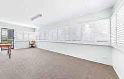 24 Oak Avenue, Warwick, Qld 4370