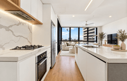 812/18 Duke Street, Kangaroo Point, Qld 4169