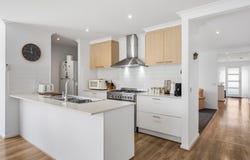 6 Peak Court, Mansfield, Vic 3722