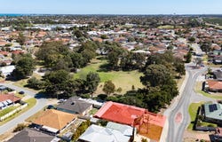 2 Jean Pierre Drive, Warnbro, WA 6169