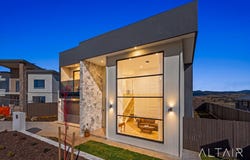 94 Eric Willmot Way, Macnamara, ACT 2615