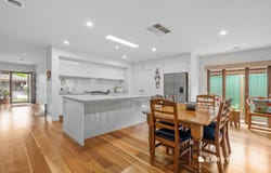 5 Hicus Drive, Doreen, Vic 3754