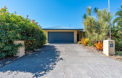 44 Holland St, Wongaling Beach, Qld 4852