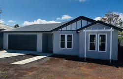 14 Violet Street, Harristown, Qld 4350