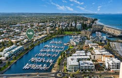 10/11 Adelphi Terrace, Glenelg North, SA 5045