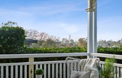 22 Donald Street, Camp Hill, Qld 4152