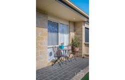 4/9 Peddle Street, Bittern, Vic 3918