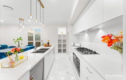2 Bellerive Street, Pallara, Qld 4110