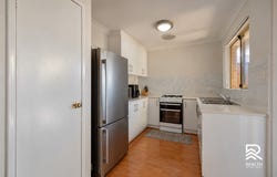 10/9-11 Mallard Way, Cannington, WA 6107