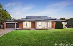 11 Armstrong Grove, Yarra Glen, Vic 3775