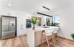 29 Sydney Street, Labrador, Qld 4215