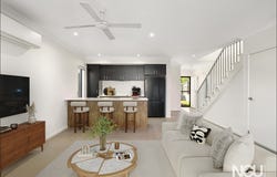 52 Solar Circuit, Spring Mountain, Qld 4300