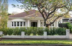 30 Downes Avenue, Brighton, Vic 3186