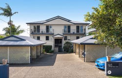 2/90 Ernest Street, Manly, Qld 4179