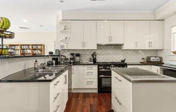 19 Sylvan Way, Glenalta, SA 5052