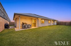 25 Sunset Circuit, Flagstone, Qld 4280