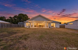24 Kindt Street, Moore Park Beach, Qld 4670