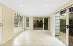 2/236a Long Street, South Toowoomba, Qld 4350