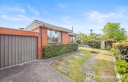 1/393 Elgar Road, Mont Albert, Vic 3127