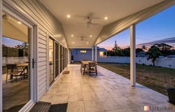 24 Kindt Street, Moore Park Beach, Qld 4670