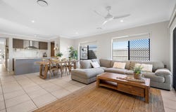 2 Paterson Road, Walloon, Qld 4306