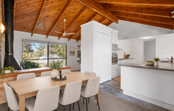 8 Clivia Crescent, Daisy Hill, Qld 4127