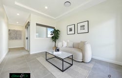 8 & 8A Eleanor Avenue, Oak Flats, NSW 2529