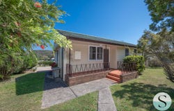 22 Alexander Avenue, Caves Beach, NSW 2281