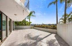 2/2916 Gold Coast Highway, Surfers Paradise, Qld 4217