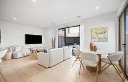 2/45 Elizabeth Street, Bentleigh East, Vic 3165