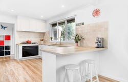 8/96-98 Beleura Hill Road, Mornington, Vic 3931