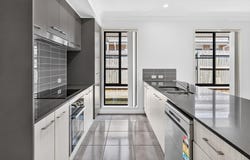 6 Cassius Way, Ormeau, Qld 4208